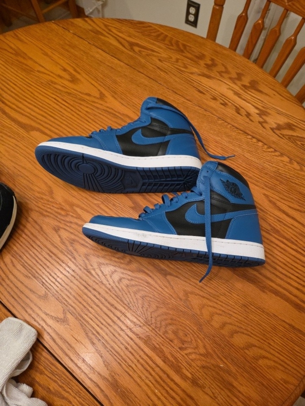 Nike Air Jordan 1 Mid - Blue & Black